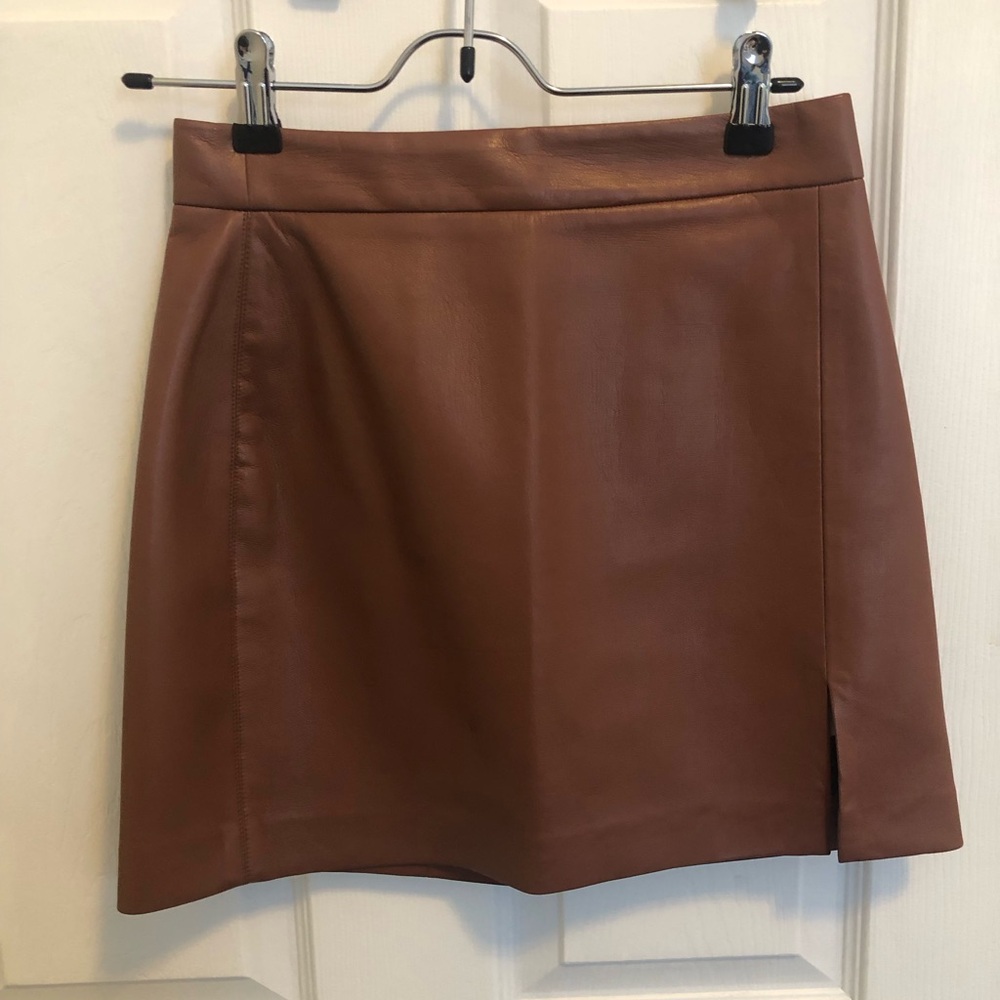 Aritzia Wilfred Patio pleather mini skirt Patina Brown size 2